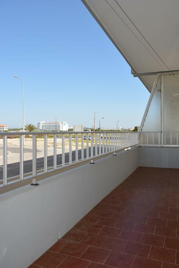Casa Da Praia De Peniche Apartamento Exterior foto